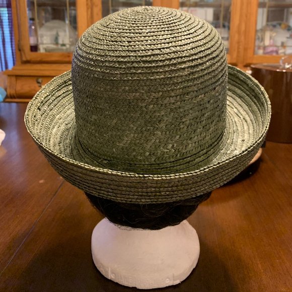 Hat - Picture 3 of 4